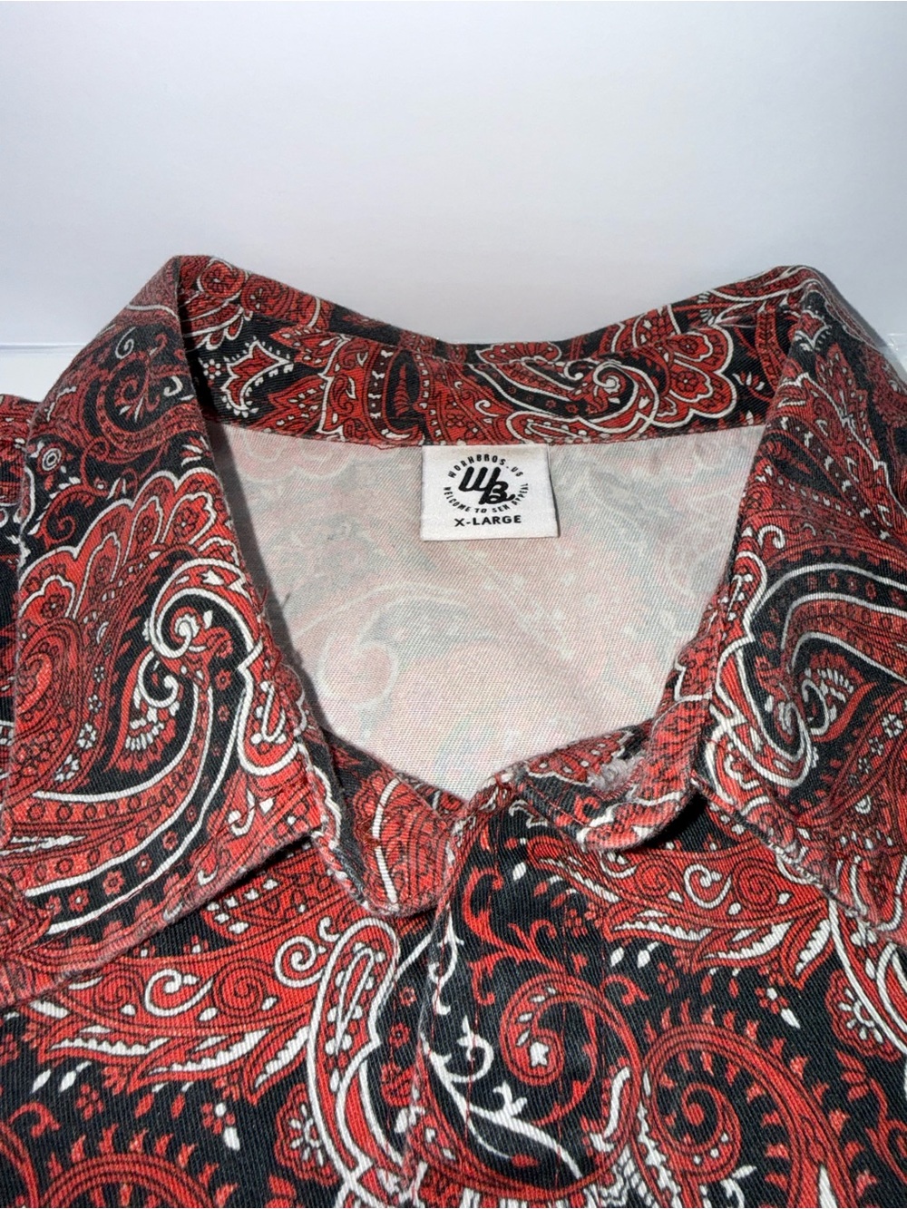 Men's FR Red Paisley Button-Down Shirt - Classic Casual Style - Picture 4 of 4
